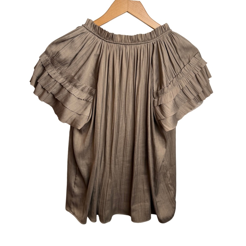 Evereve Pleated Ruffle Sleeve Blouse M Taupe Satin Tie Neck Top Work Travel Chic - Picture 7 of 11